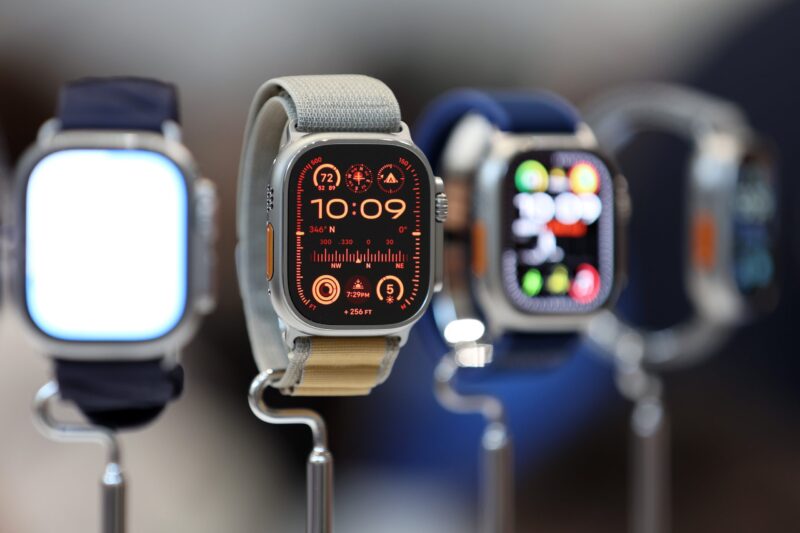 Apple Watch Series 10 Berukuran 42 dan 46 mm