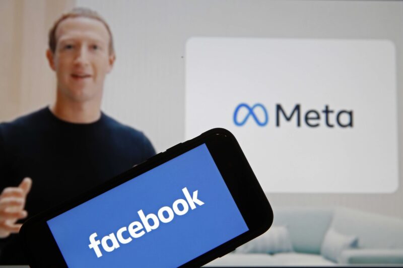 Mark Zuckerberg Nilai Pengguna Smartphone Akan Tergantikan Smartglasses