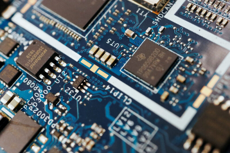 Xiaomi Akan Kembangkan Chip Senilai 50 Miliar Yuan